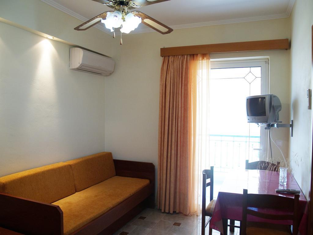 La Fontaine Apartments Kandia Ruang foto